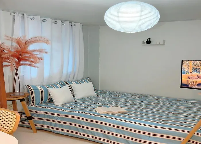 Villa National University, 5 Minutes Near National Station